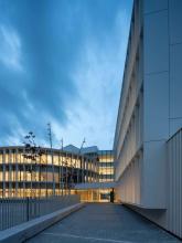 ESPAZO AMIZAR. REHABILITACIÓN EDIFICIO ADMINISTRATIVO PARA XUNTA DE GALICIA.