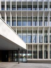 ESPAZO AMIZAR. REHABILITACIÓN EDIFICIO ADMINISTRATIVO PARA XUNTA DE GALICIA.