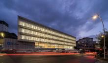 ESPAZO AMIZAR. REHABILITACIÓN EDIFICIO ADMINISTRATIVO PARA XUNTA DE GALICIA.