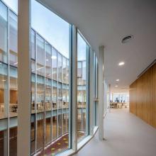 ESPAZO AMIZAR. REHABILITACIÓN EDIFICIO ADMINISTRATIVO PARA XUNTA DE GALICIA.